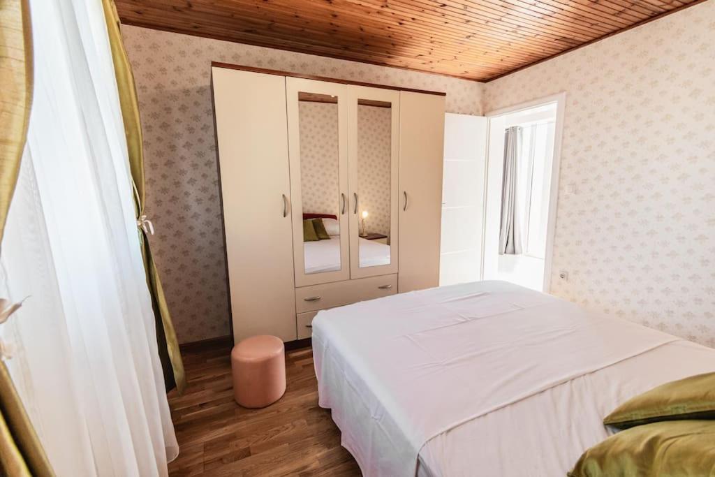 Holiday Home Marina-Renovated House In City Center Rogoznica  Exterior photo
